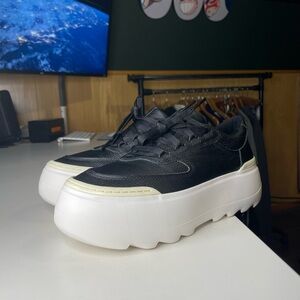 UGG BLACK LEATHER MARIN MEGA LACE 2 1/4' PLATFORM SNEAKERS, US 7.5